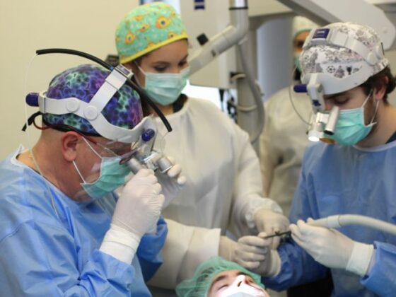 Clínica Dental Suarez Solís. ¿Eres un buen candidato para los implantes dentales? Implantes dentales en Avilés